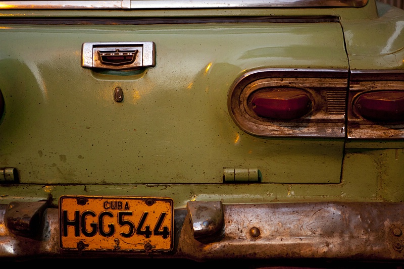 Green Car, Havana - ID: 13713368 © Susan Gendron