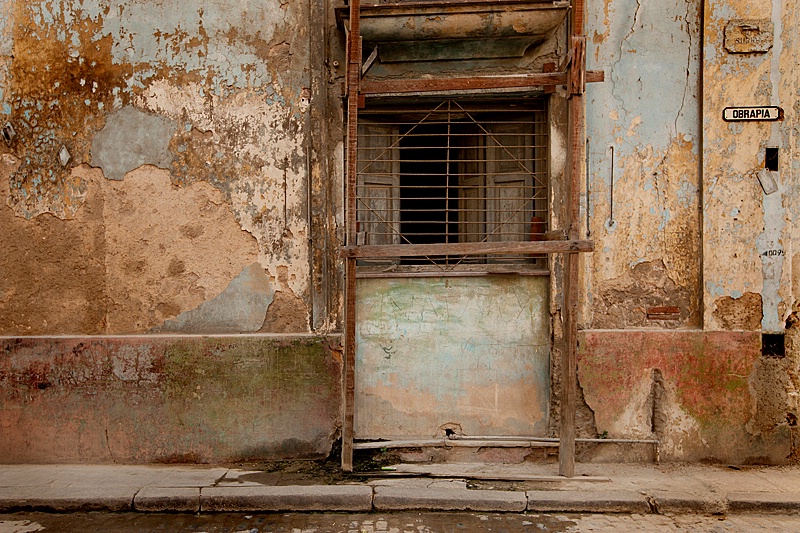 Obrapia, Havana - ID: 13713399 © Susan Gendron