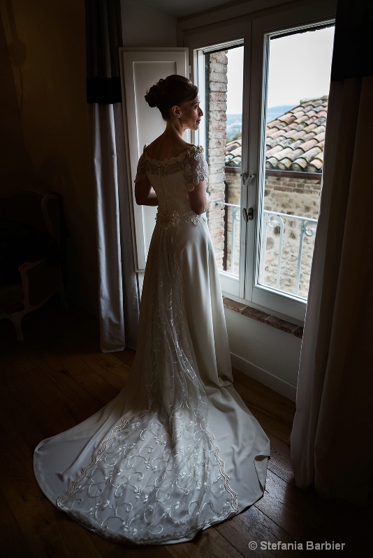 a bride - ID: 13733292 © Stefania Barbier