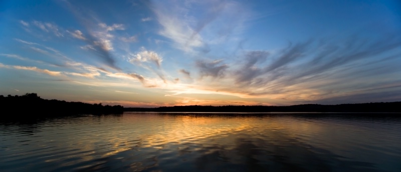 Kent Lake Reflection - ID: 13741924 © Hsiao-Tung Yang