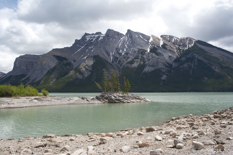Lake Minnewanka - ID: 13742601 © Jim Klages
