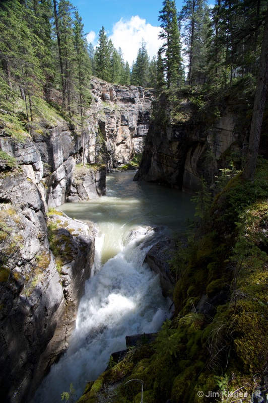 Maligne Canyon - ID: 13742605 © Jim Klages