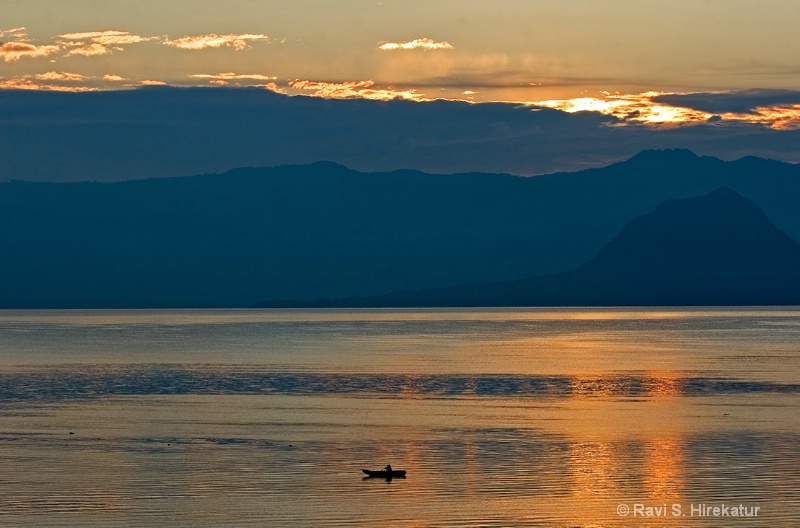 Lake Atitlan - ID: 13743944 © Ravi S. Hirekatur