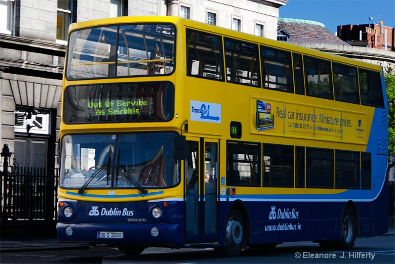 Bus in Dublin - ID: 13761836 © Eleanore J. Hilferty