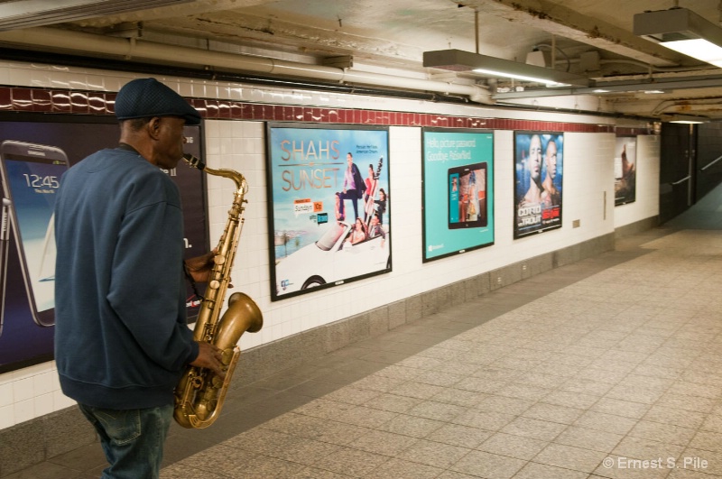 Underground Melody - NYC Subway  Musician