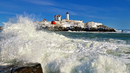 Crashing Waves At Nubble Lighthouse