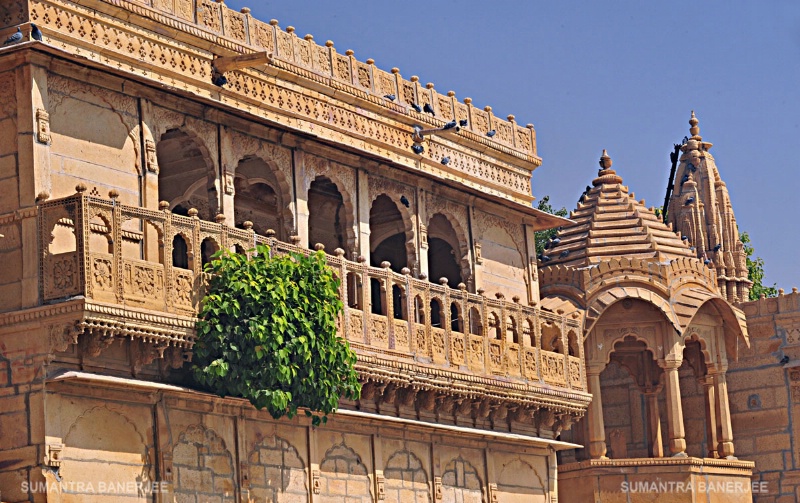 temple at gadisar lake  rajasthan