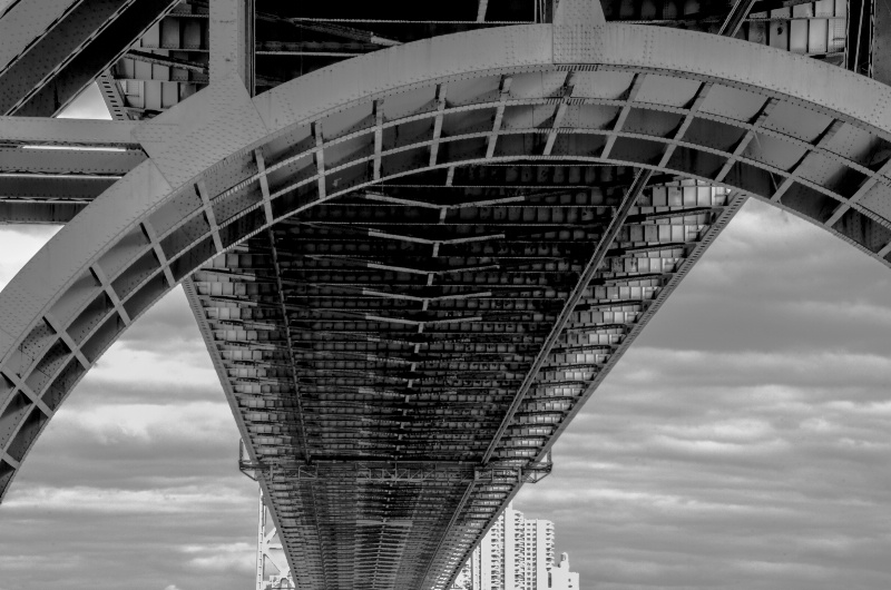 GWB Bridge Looking Up