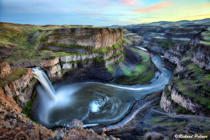 Sunrise at Palouse Falls 2