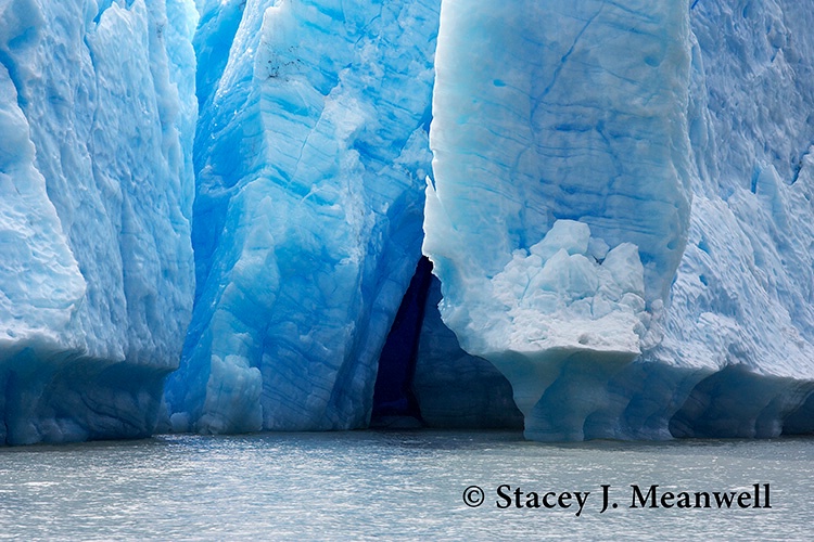 Gray Lake Glaciers I - ID: 13798591 © Stacey J. Meanwell