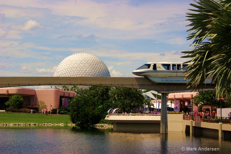 Monorail Passing by Epcot - ID: 13885839 © Mark Andersen