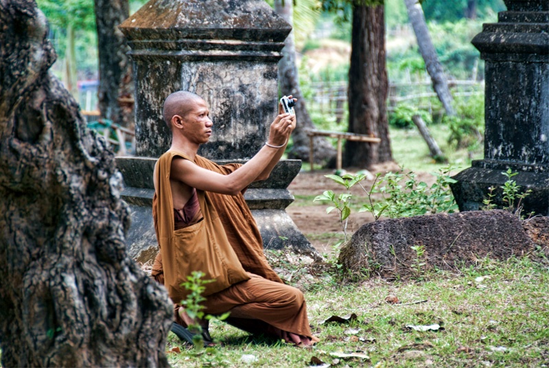 Monks Are Photogs Too