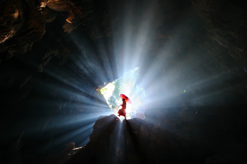 Rays of Light - ID: 13908856 © Kyaw Kyaw Winn