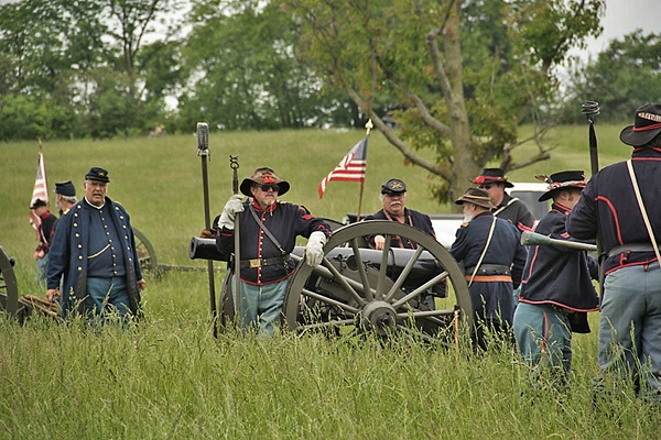 14. new market re-enactment - union artillery crew - ID: 13912801 © Donald E. Chamberlain