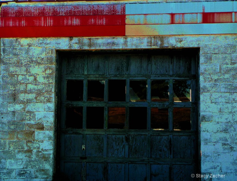 Old garage door in Boulder Junction