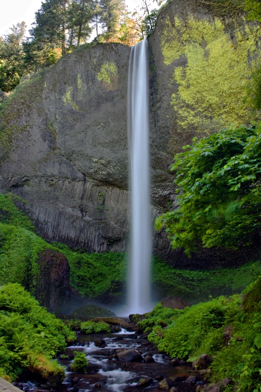 Falls at the Columbia River Gorge - ID: 13933566 © Clyde Smith