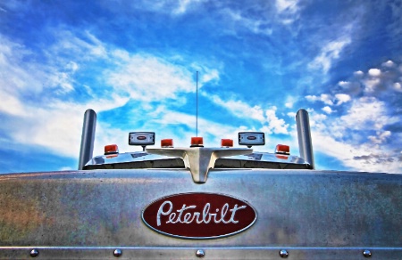 ~ PETERBILT ~