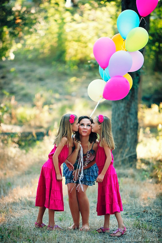 balloons and kisses