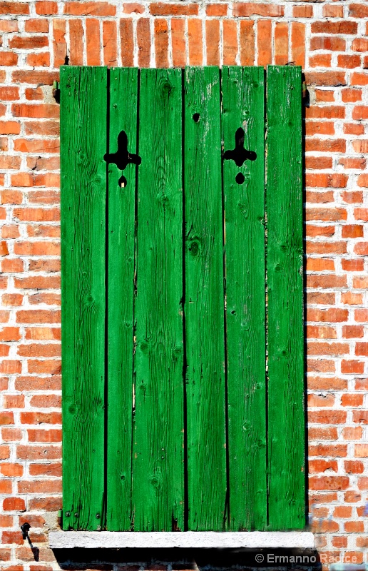 Green between the bricks