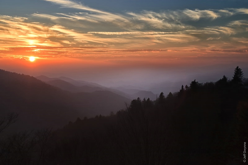 Sunset in the Blue Ridge Mountains - ID: 14007883 © Jeff Gwynne