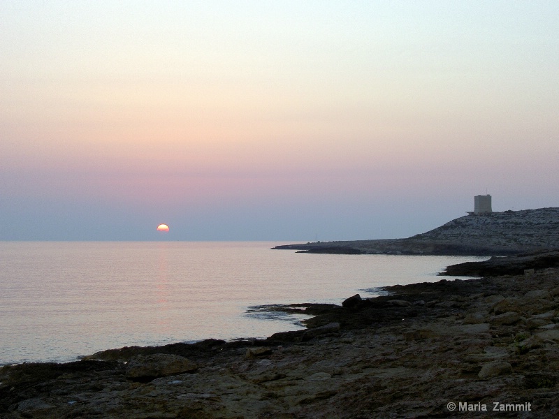 Sunrise at  Baħar iċ-Ċagħaq, 