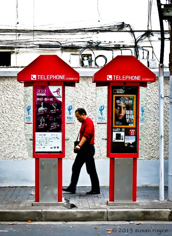 Trio in Red