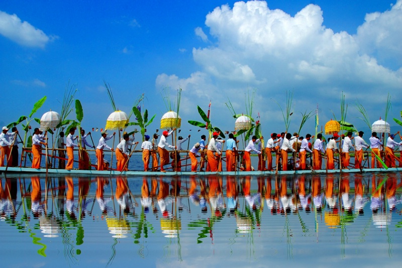 Reflection - ID: 14181611 © Kyaw Kyaw Winn