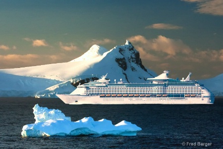 Sailing Antartic