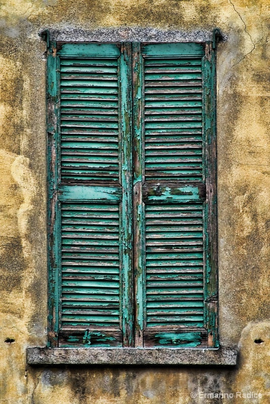 Old green window