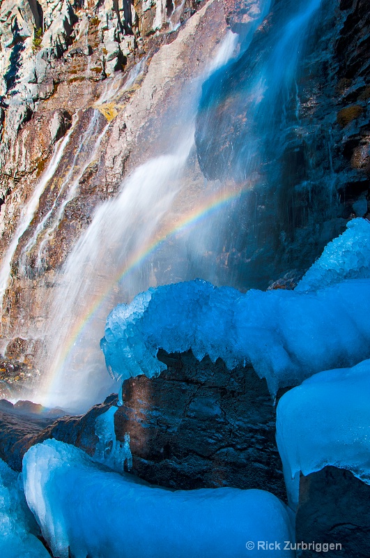 Frozen Waterfall - ID: 14216591 © Rick Zurbriggen