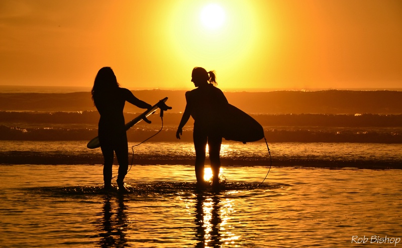 Friends Go Surfing