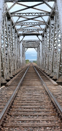 Bridge-Leading lines