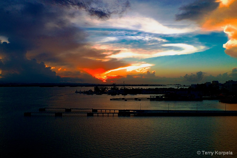 Sunset  San Juan, Puerto Rico - ID: 14311356 © Terry Korpela