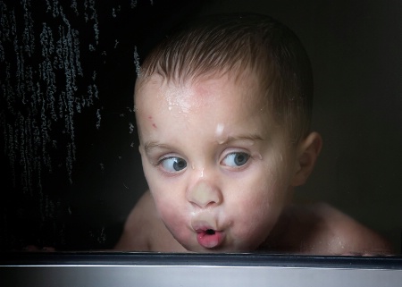 Shower Kisses