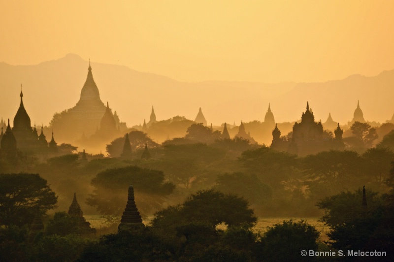 The golden glow of dusk in Bagan