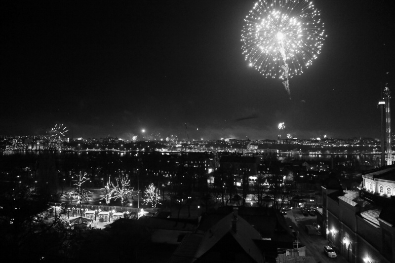 Fireworks II - ID: 14345693 © Ilir Dugolli