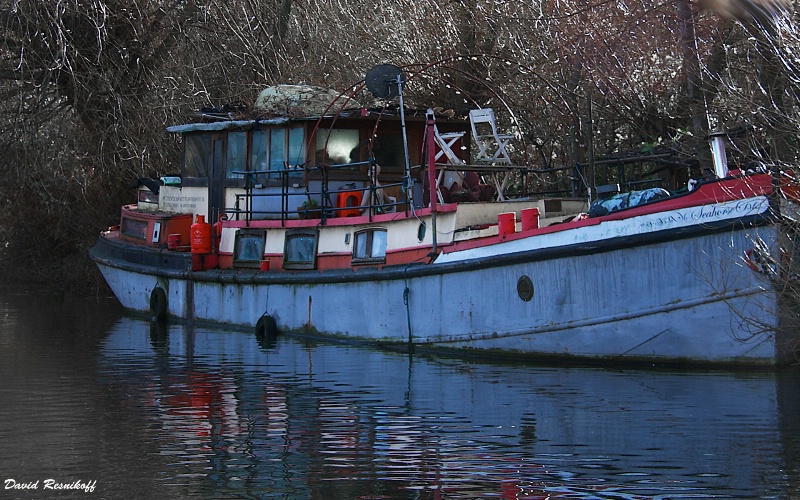 Boat at St Pancreas Canal