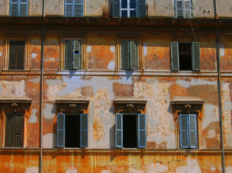 Windows in Rome