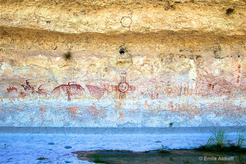 Pictographs at Meyers Spring - ID: 14375723 © Emile Abbott