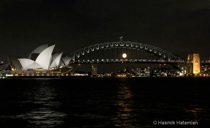 Sydney Nights - ID: 14379887 © Hasmik Hatamian