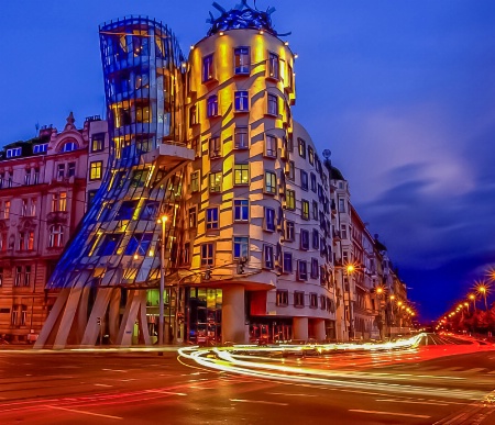 Dancing House