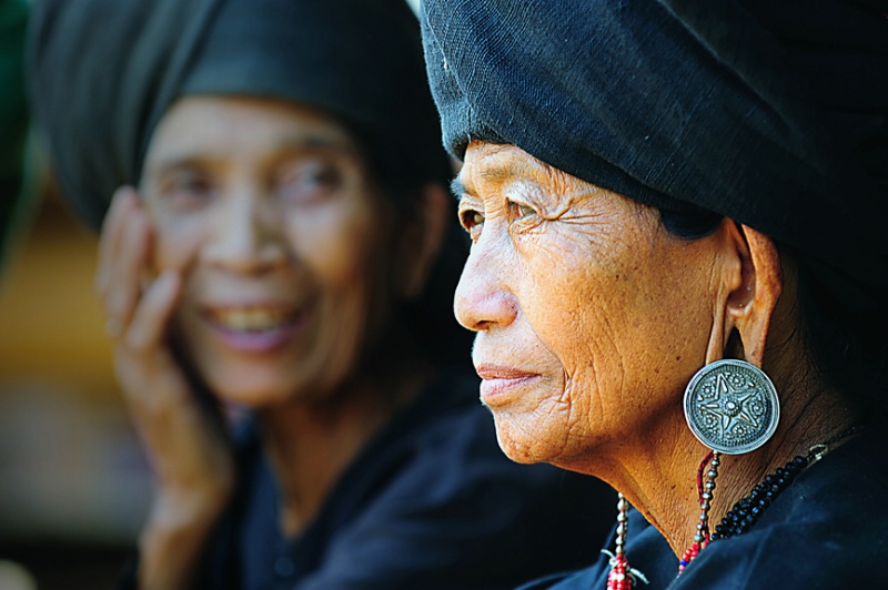 The old Women - ID: 14396985 © Kyaw Kyaw Winn