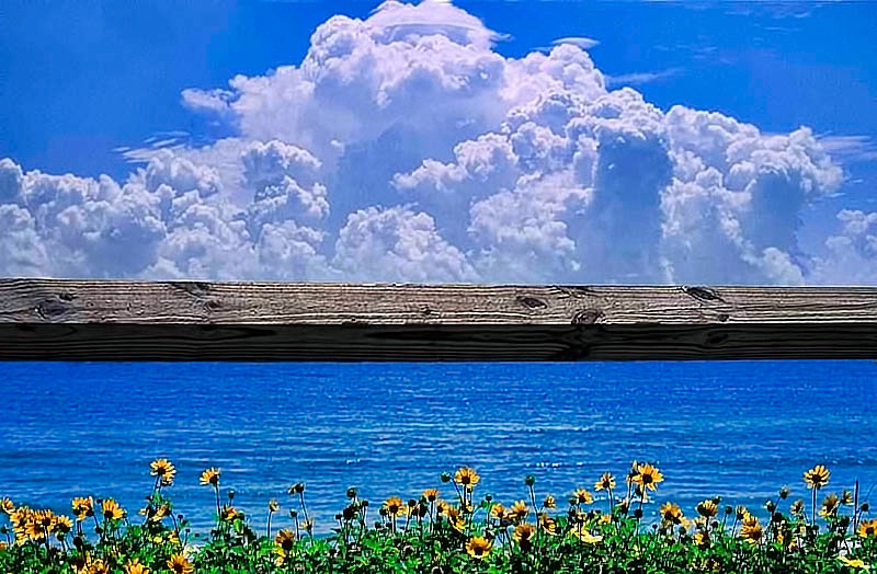 Clouds In The Keys