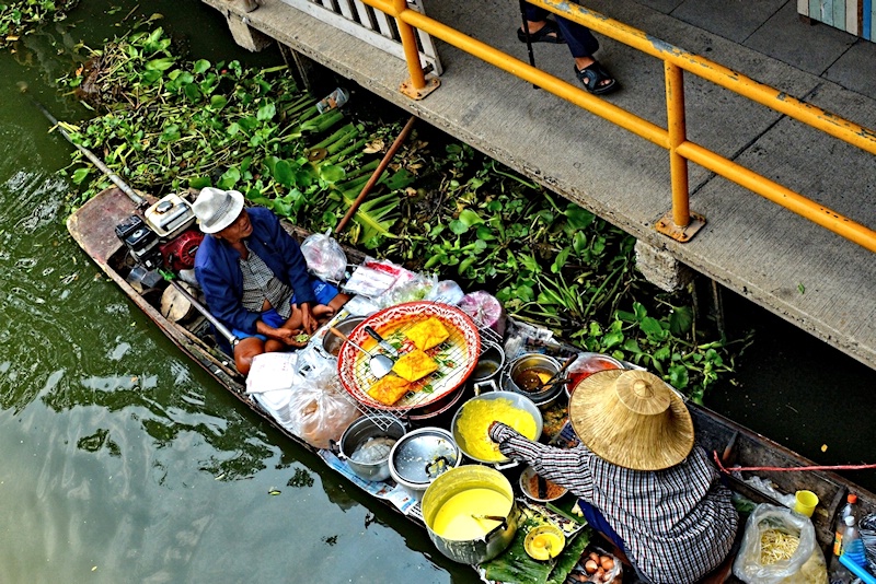 Bangkok Fresh Floating Food