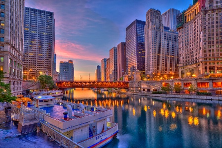 Chicago River Sunrise