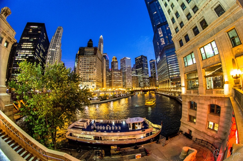 Chicago River - ID: 14523187 © Craig W. Myers
