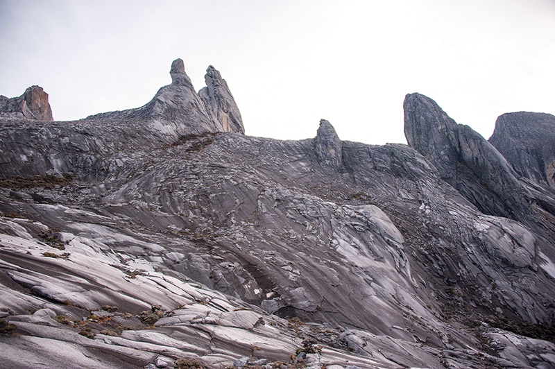 Moonscape - Mt Kinabalu - ID: 14557481 © Mike Keppell