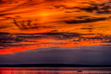 Dramatic sunset on the Ottawa river