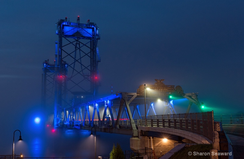 Memorial Bridge at Night
