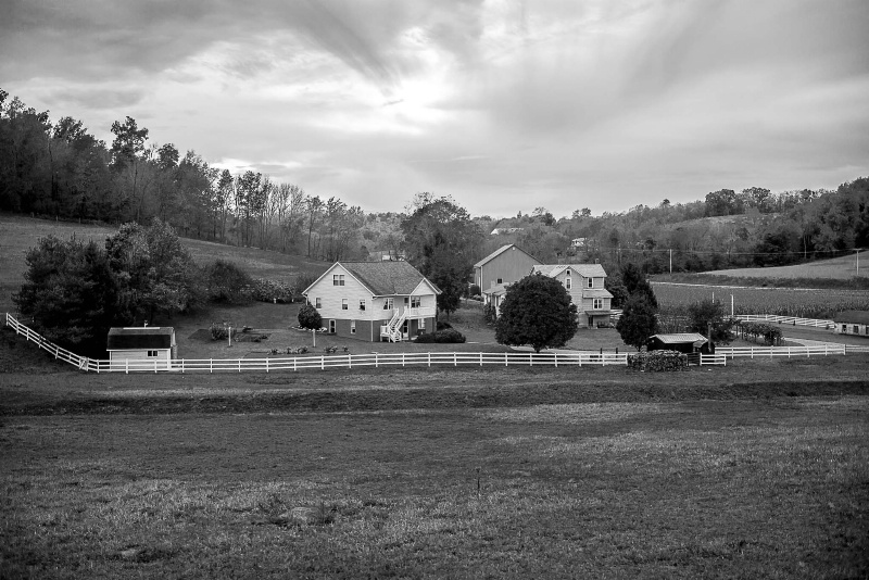 Amish Farm BW